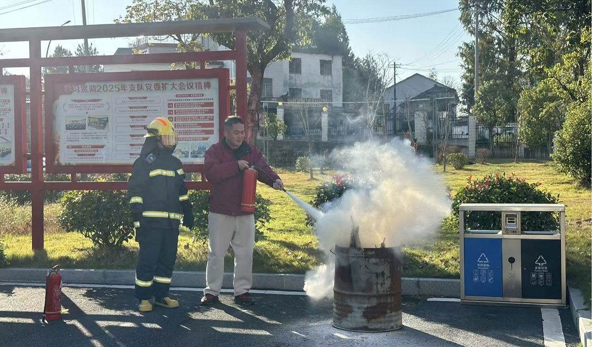 消防宣傳月丨理論＋實(shí)操！這場(chǎng)消防安全知識(shí)培訓(xùn)干貨滿滿
